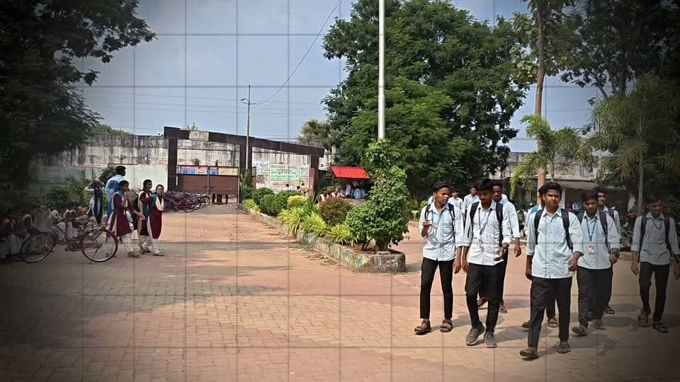 ରାତି ପାହିଲେ ଛାତ୍ର ସଂସଦ ନିର୍ବାଚନ
ସଭାପତି ପଦ ପାଇଁ ତ୍ରିମୁଖୀ ଲଢ଼େଇ !
#anchalcollege #padampur #bargarh #odisha #ABVP #BCJD #NSUI #odishanews #StudentElection #CollegeElection