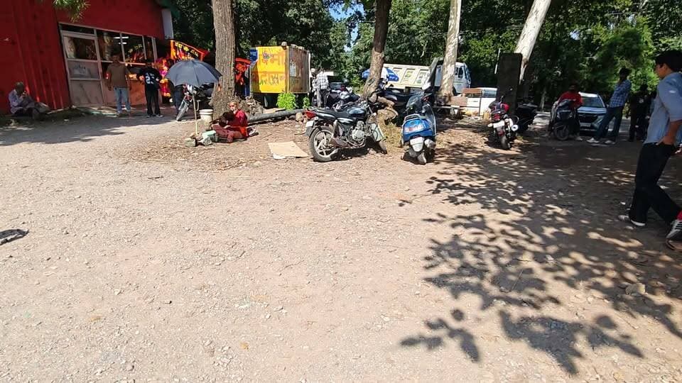 मेले में वीन कि मधुर वाणी
