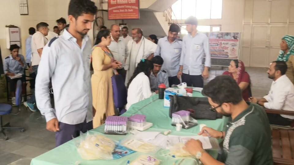 बाढ़डा:- राजकीय आईटीआई कादमा में ‘सेवा संकल्प अभियान’ के तहत नशा मुक्ति जागरूकता कार्यक्रम एवं रक्तदान शिविर का सफल आयोजन