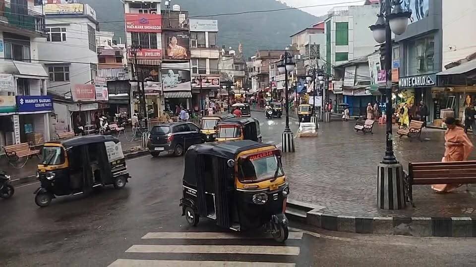 मण्डी में बदला मौसम का मिजाज,हल्की बूंदाबांदी शुरू बढ़ी ठंड