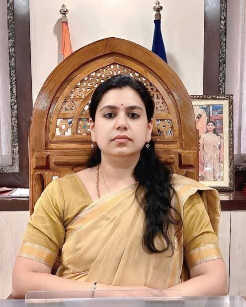 उत्तर प्रदेश-
पूर्व IAS दिव्या मित्तल मिर्जापुर सदर से लड़ेंगी चुनाव,जनता शक्ति पार्टी से लड़ेंगी चुनाव !!