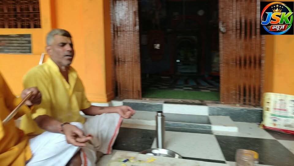 रैपुरा के तेज बिहारी मंदिर में नवरात्रि पर सामूहिक गायत्री मंत्र जाप एवं महायज्ञ का आयोजन