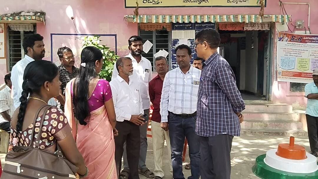 మద్దూర్: రెబర్తిలో ఉపాధి హామీ పనులను తనిఖీ చేసిన DRDO PD జయదేవ్ ఆర్య