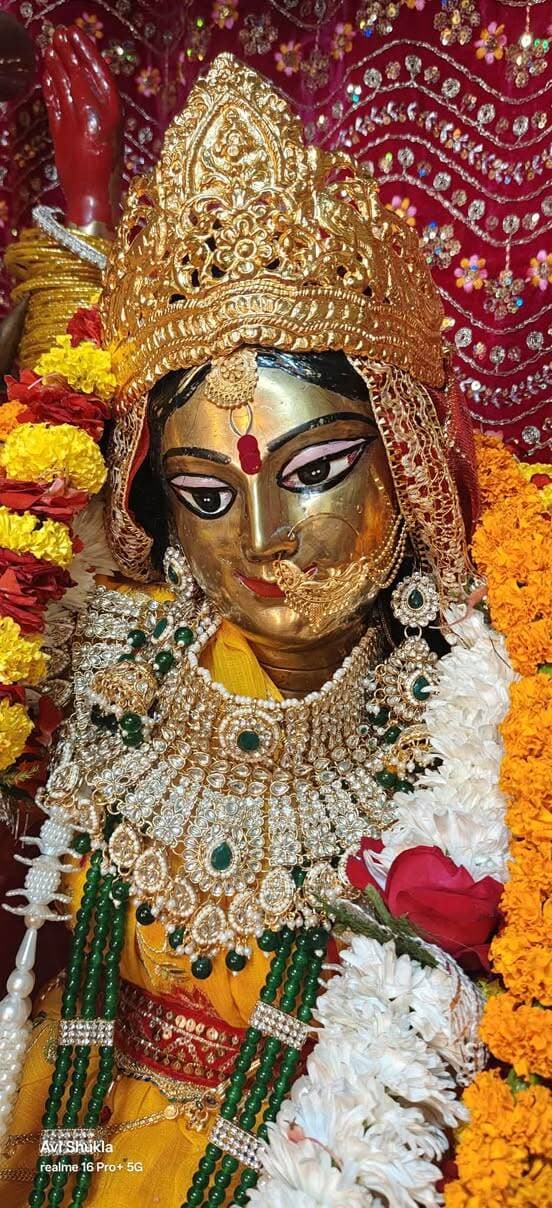 माता रानी की कृपा हम सब पर बनी रहें । जय माता दी ।