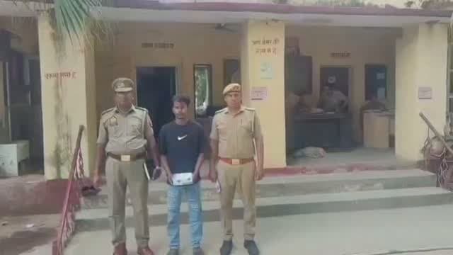 उन्नाव थाना गंगा घाट पुलिस ने चोरी के माल के साथ एक आरोपी चोर को किया गिरफ्तार भेजा जेल