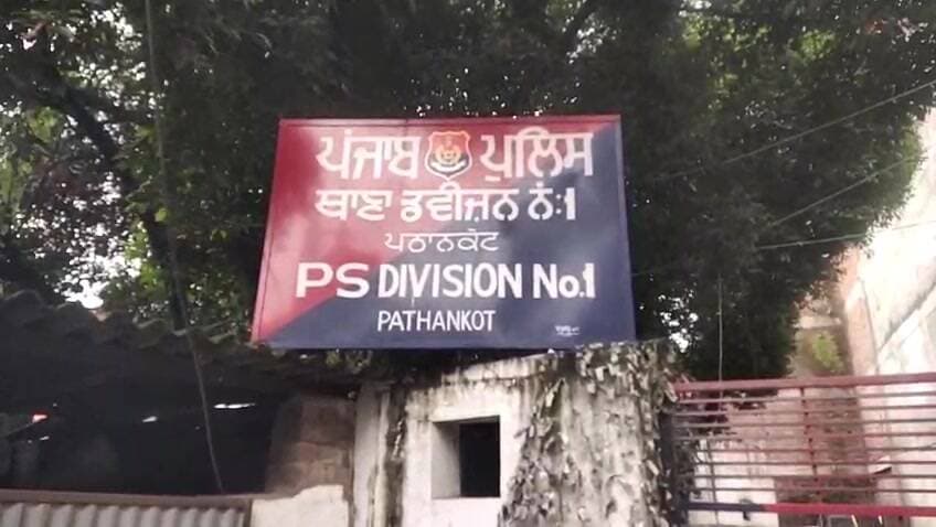 ਪਠਾਨਕੋਟ: ਪਠਾਨਕੋਟ ਬੰਦ: ਬਜ਼ਾਰ ਅਤੇ ਸਕੂਲ ਬੰਦ, ਪ੍ਰਦਰਸ਼ਨਕਾਰੀ ਕਿਸਾਨ ਆਗੂ ਗ੍ਰਿਫਤਾਰ