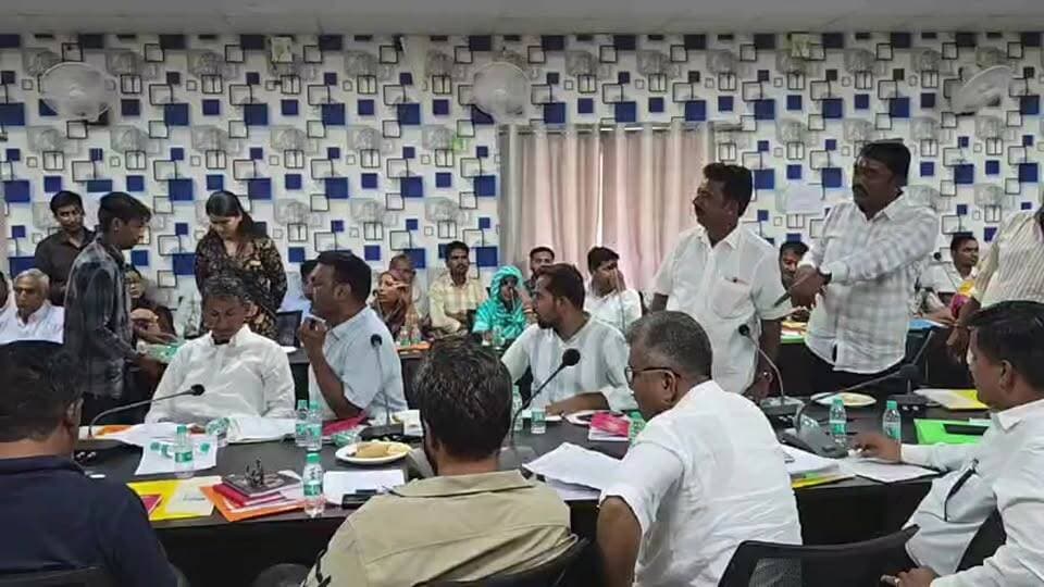 बाड़मेर नगर परिषद की पहली बैठक...