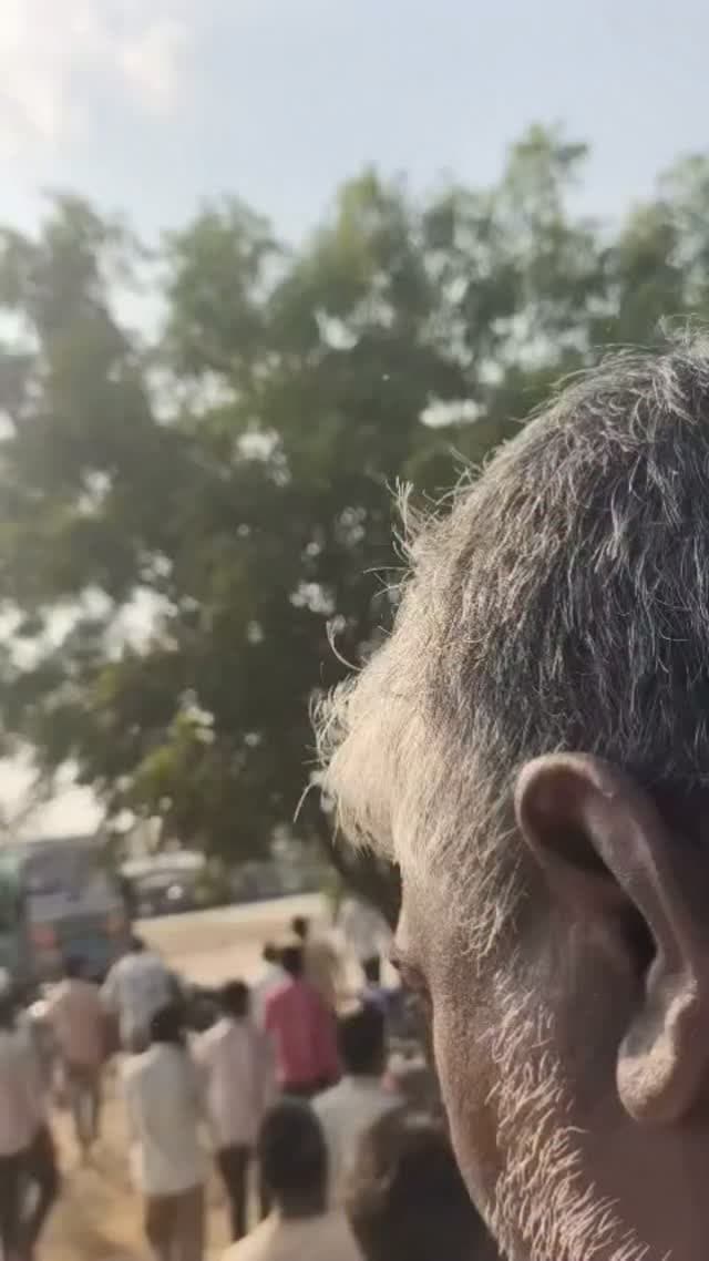 🚨 नलखेड़ा कृषि मंडी में किसानों का हंगामा, तुलाई कांटे पर 80 किलो सोयाबीन गायब करने का आरोप