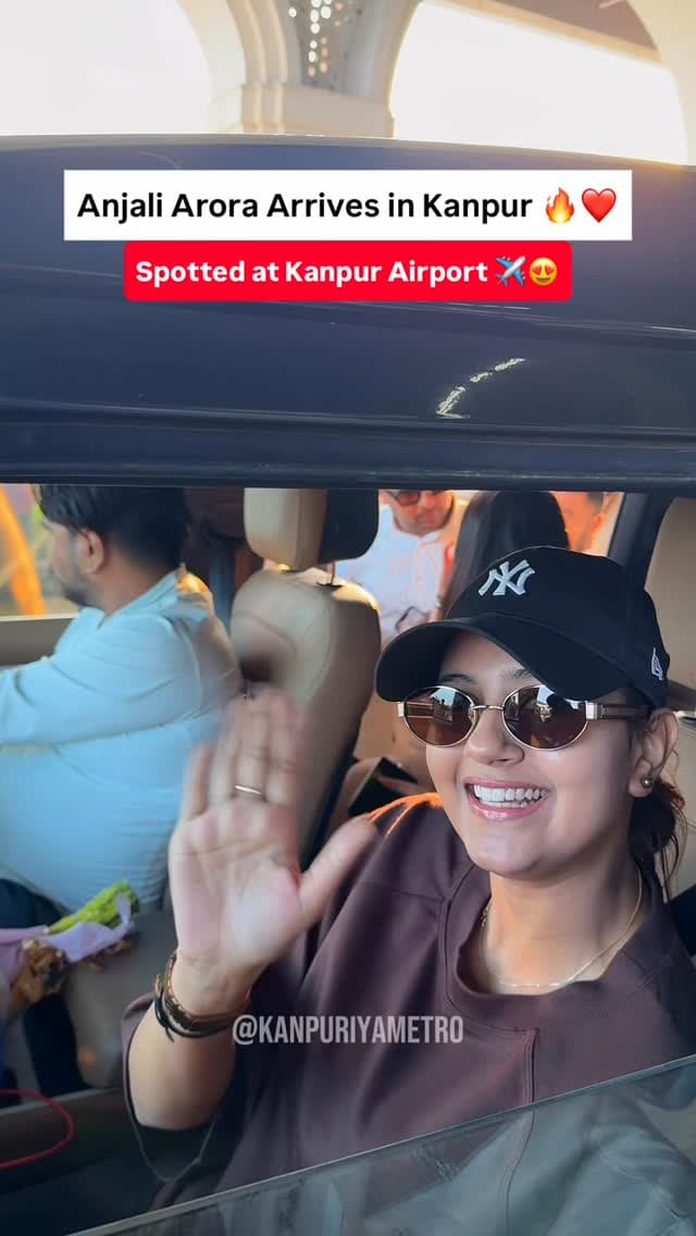 @anjimaxuofficially Spotted at Kanpur Airport! 👀🔥
Follow @kanpuriyametro for more interesting content 🙏🏻❤️
.
.
.
.
#anjaliarora #kanpur #kanpurairport #kanpurcity #anjaliaroraarmy