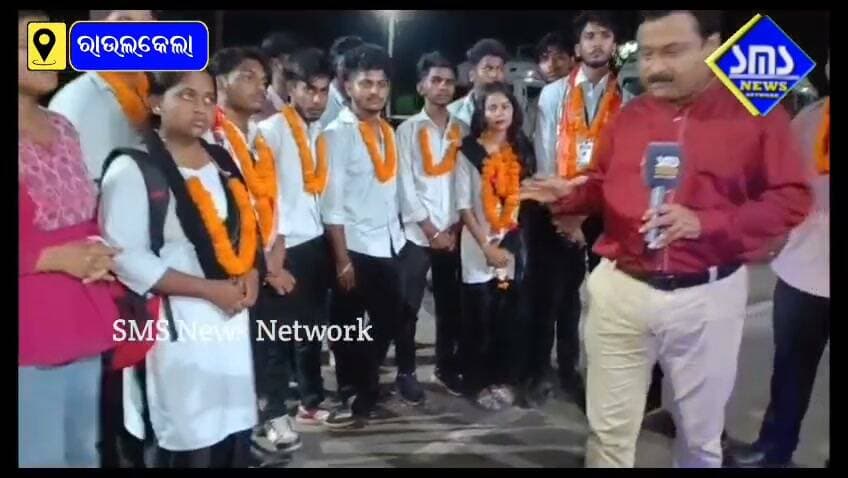 ରାଉରକେଲା; ଇସ୍ପାତ ସ୍ବୟଂ ଶାସିତ ମହାବିଦ୍ୟାଳୟ ରେ ABVP ପ୍ୟାନେଲ ର ବାଜିମାତ୍।
#smsnewsnetwork #raurkela #ispatautonomouscollege #collegeelection #aditisingh
