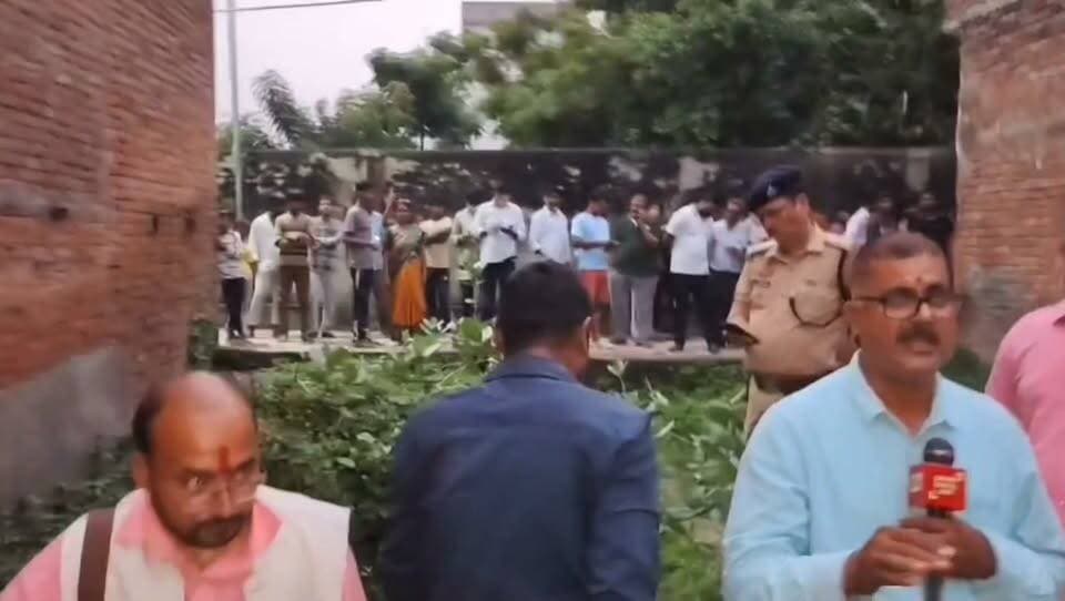वाराणसी में पटाखा फैक्ट्री में भीषण विस्फोट, तीन लोग गंभीररूप से घायल...