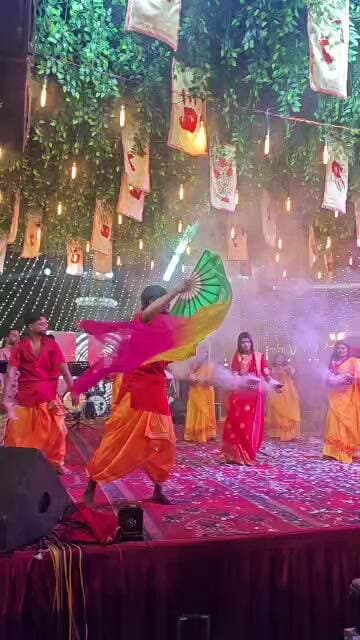 देवघर में डांडिया एंड गरबा धमाका नाइट्स 2.0! आज 15 अक्टूबर को शिवलोक, देवघर में नृत्य कला निकेतन और उत्सव मंत्रा की ओर से भव्य डांडिया एवं गरबा आयोजन देखिए Live
#Deoghar #DandiyaNight #GarbaNight #DeogharEvents #KhabarDeogharLive