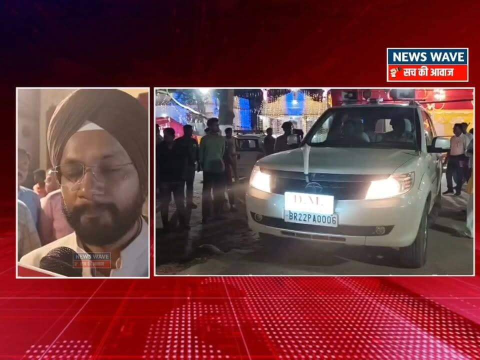 नरकटियागंज में विभिन्न पूजा पंडालों का DM -SP ने किया निरीक्षण दिया आवश्यक दिशा निर्देश