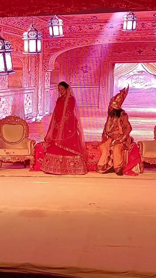 हल्द्वानी ऊंचा पुल की रामलीला में वरिष्ठ विधायक बंशीधर भगत द्वारा निभाया गया महाराज दशरथ का जीवंत किरदार