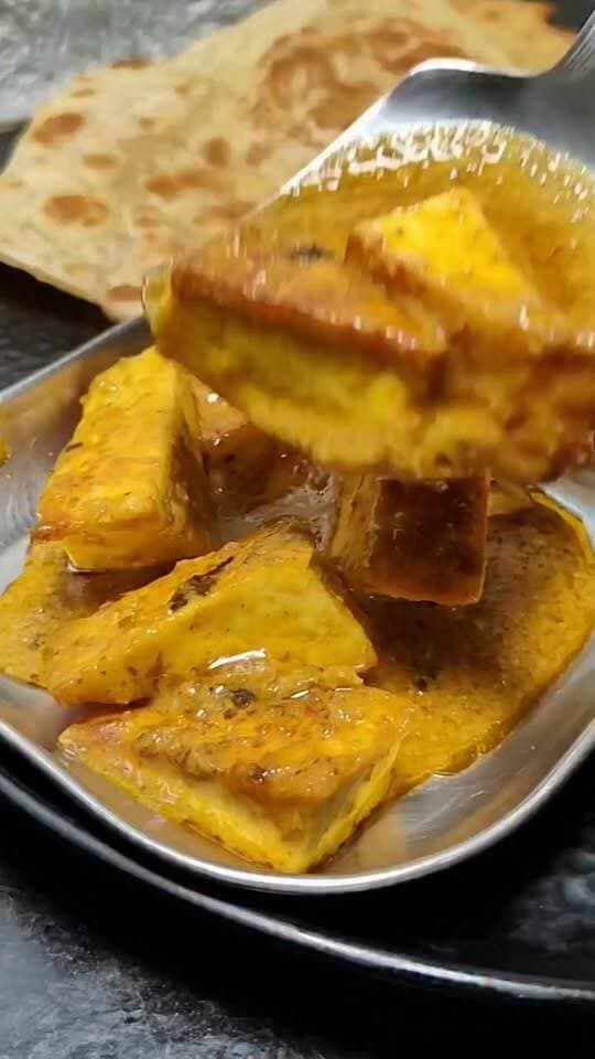 মৌড়ি পনির বানিয়ে ফেলে , আমার প্রসংসা করে যাবে ।।
