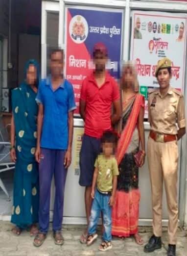 बाराबंकी में मिशन शक्ति 6.0 का असर, पुलिस की काउंसलिंग से 3 बिखरते परिवार फिर बसे!
बाराबंकी पुलिस ने मिशन शक्ति फेज-6 के तहत त्वरित कार्रवाई की। महिला परामर्श केंद्र, देवा और लोनीकटरा थाने की टीमों ने काउंसलिंग कर पति-पत्नी के विवाद सुलझाए, तीन परिवार टूटने से बचे। #viralpost #barabankiupdates