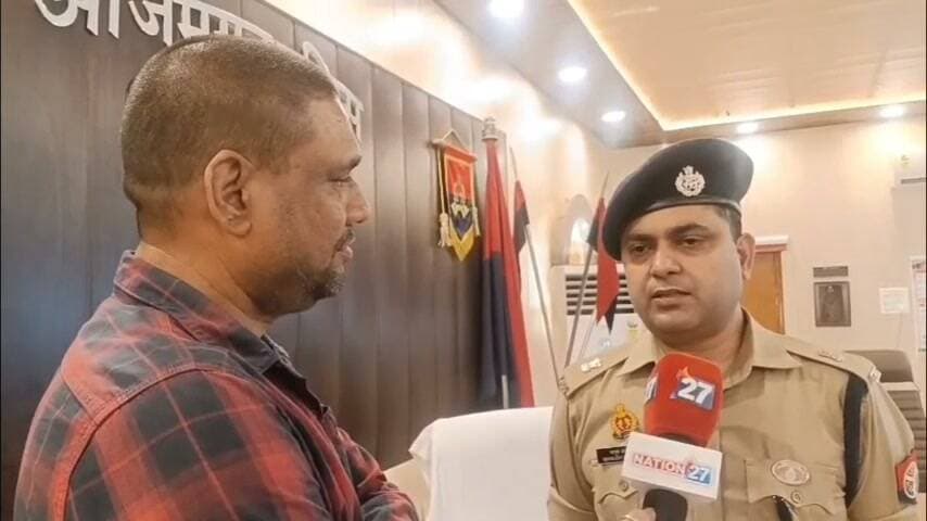 #आजमगढ़ के नवागत अपर #पुलिस #अधीक्षक #मानुष #पारिक से खास बातचीत करते नेशन 27 के जिला #संवाददाता राम अवतार उपाध्याय