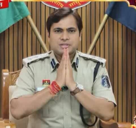 मुंगेली: नवदुर्गा उत्सव में साइबर सुरक्षा और ट्रैफिक नियमों का खास ध्यान, 1930 पर करें हेल्पलाइन कॉल