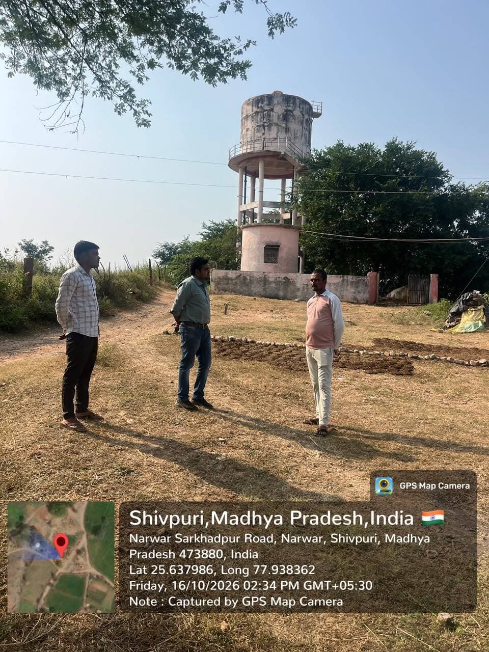 #मुख्यमंत्री_जन_विश्वास_अभियान के तहत लोक स्वास्थ्य यांत्रिकी विभाग के कार्यपालन यंत्री श्री शुभम अग्रवाल द्वारा ग्राम चकरामपुर और सागौली ग्राम पंचायत में नल जल योजना का निरीक्षण किया। उन्होंने ग्रामीणों से चर्चा की और पानी की उपलब्धता की जानकारी ली।
#JanVishwasAbhiyan2026
#हर_शुक्रवार_जनता_के_नाम
#shivpuri