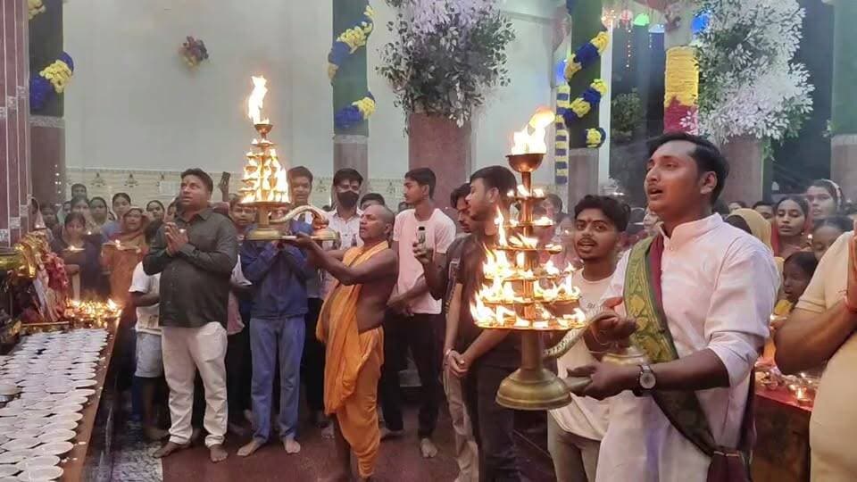 🔴 LIVE दर्शन छोटी दुर्गा मंदिर चक शिवगंज, सूर्यगढ़ा से माँ दुर्गा की भव्य संध्या आरती 🙏