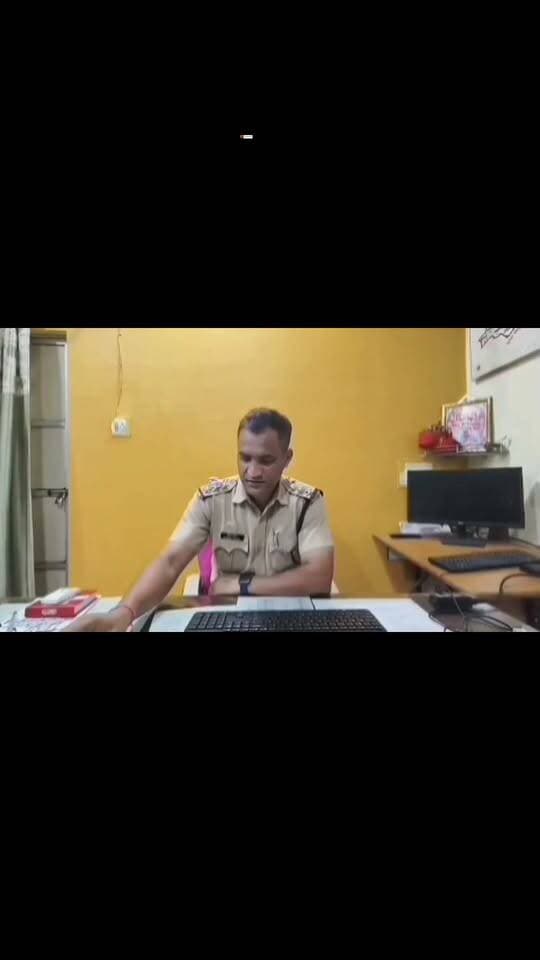 तिगवां नाला के पास रास्ता पूछने के बहाने महिला की सोने की माला लूटी, ग्रामीणों ने तीन युवकों को पकड़ा
