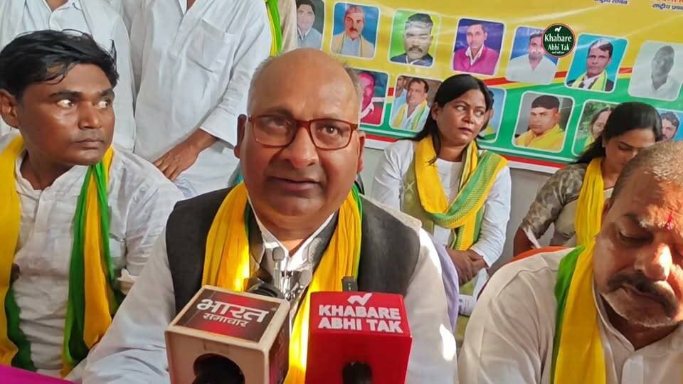 मऊ: ओमप्रकाश राजभर को लेकर महेंद्र राजभर का बड़ा बयान, सियासी हलचल तेज!
खबरें अभी तक | Khabare Abhi Tak
#खबरेंअभीतक #KhabareAbhiTak #MahendraRajbhar #OmPrakashRajbhar #MauNews