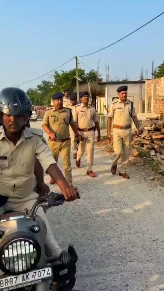 किशनगंज दुर्गा पूजा को लेकर पुलिस प्रशासन अलर्ट