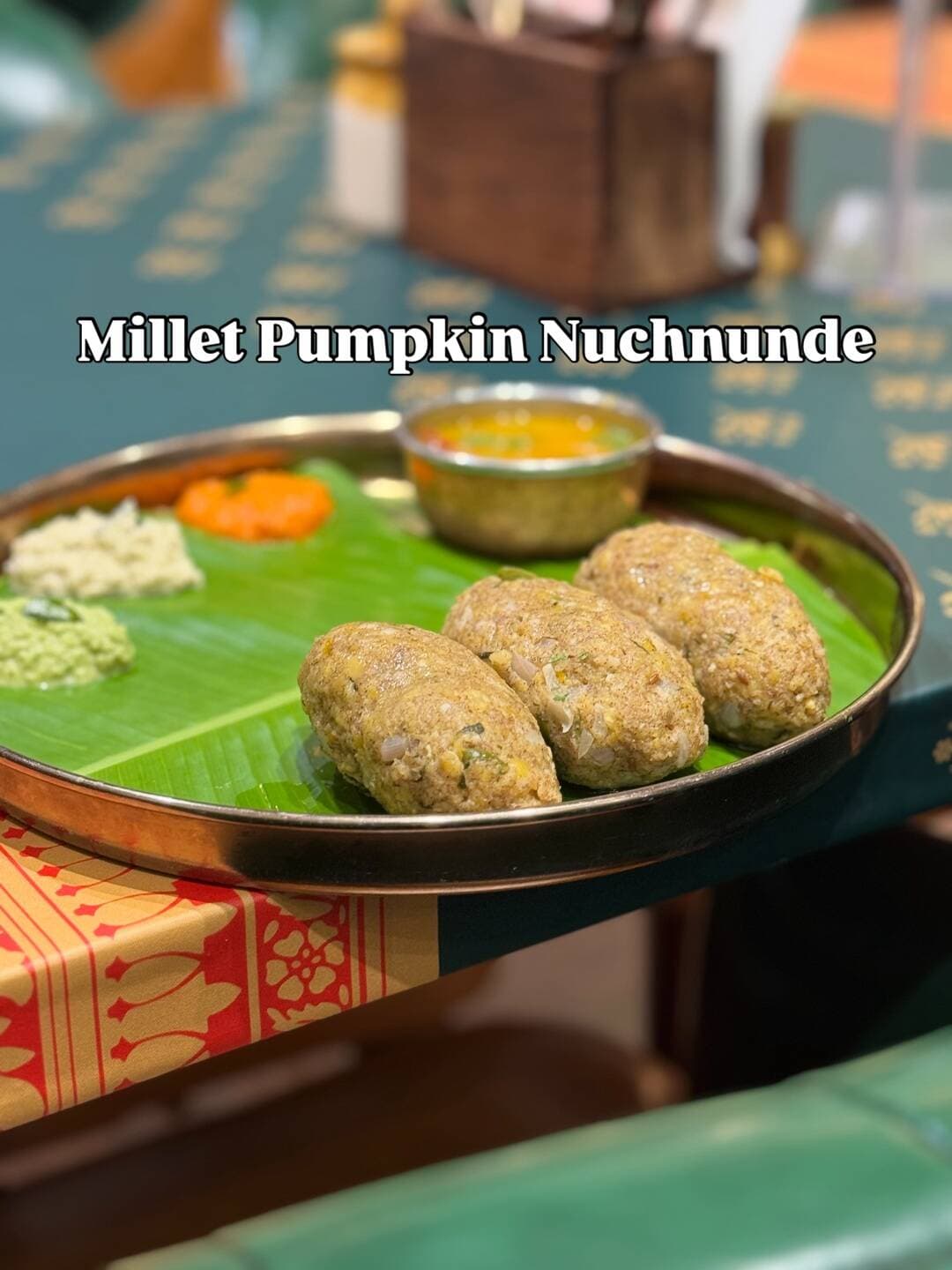 Basavanagudi’s evening ritual just got a menu.
@atithyaa_hotel, around since 1986, is now serving evening snacks. Swipe for what’s on the table.
Millet Pumpkin Nuchununde with ragi sevai, grated pumpkin and darshini chutney. Nostalgic and quietly wholesome.
Paneer Sukka Toast with buttered toast and a butter chiplet.
Kothu Idyappam with raitha.
Railway Cutlet, the oval Anglo-Tamil classic. Pure history on a plate.
Duet Idly, button ellu podi idly and ghee podi idly with coconut chutney.
Chettinad Masala Paniyaram with red chutney. This one brings the heat.
Pair any of it with a filter coffee or masala chai.
📍 Atithyaa, Basavanagudi | Since 1986 | Now serving evening snacks
#vinaysathyam #bengaluru #bangalorebreakfastwalks #basavanagudi #gandhibazaar