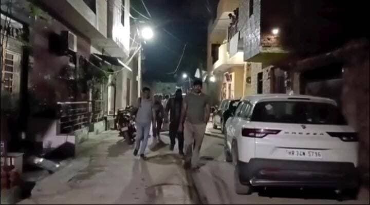 नरेला: दिल्ली के नांगलोई में युवती की चाकू मार हत्या, आरोपी पति फरार