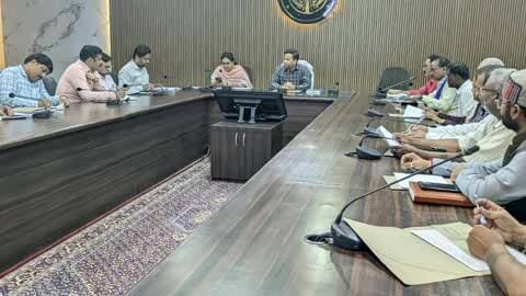 ज्ञानपुर: निर्वाचक नामावली सुधार और मतदेय स्थल संशोधन को लेकर जिला चुनाव अधिकारी की बैठक
