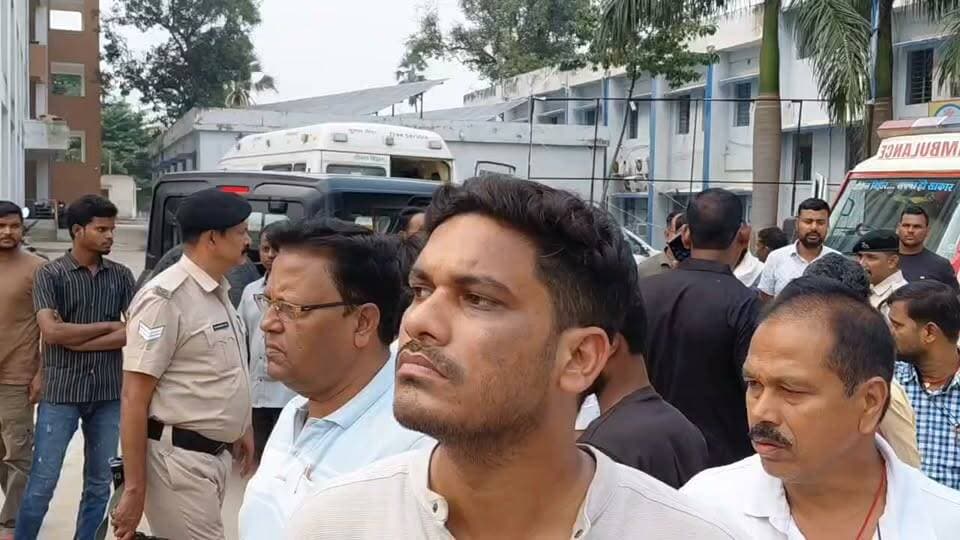 मधेपुरा में गोली मार कर युवक की हत्या गोलीबारी की घटना चर्चा का विषय बना हुआ है #deshhitsamachar11 #Newskosisanchar11 #viralreelsfacebook #viralreelsシ #viralreelschallenge #fbyシvideo