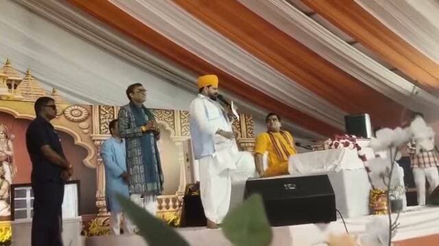 जब राम कथा में सिधौली पहुँचे पूर्व सांसद ब्रजभूषण शरण सिंह ने मंच से सुनाया प्रसंग