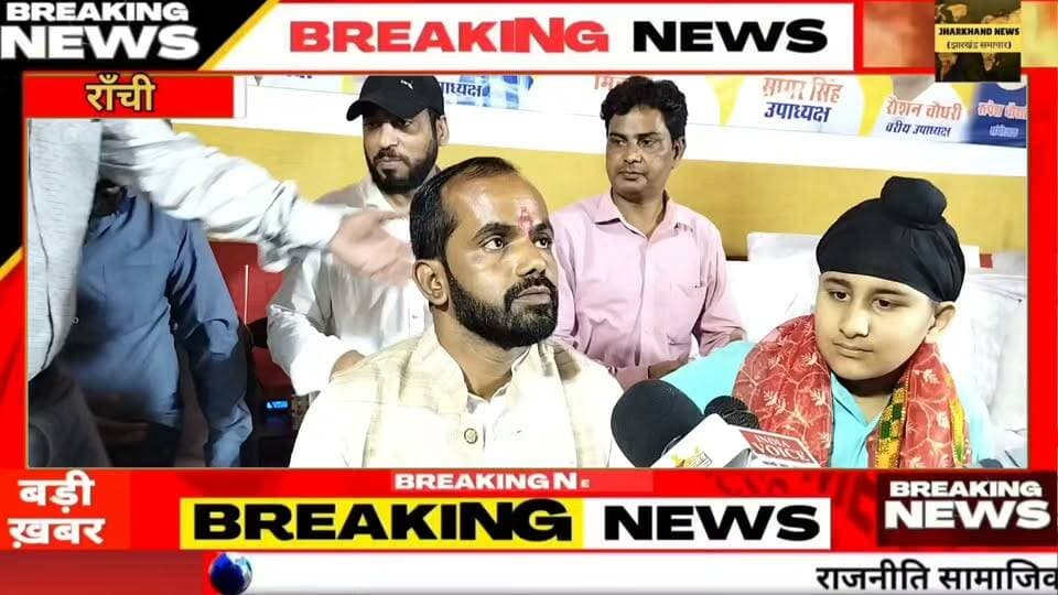 राजधानी राँची मे दुर्गा पूजा की धूम सुरक्षा दस्ता के मंच का हुआ भव्य उद्घाटन अध्यक्ष दिलीप गुप्ता भी रहे मौजूद