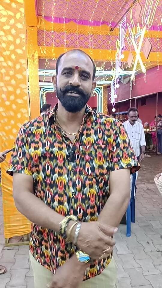 ଆଜି ଓଡ଼ିଶାର ପୂର୍ବତନ ମୁଖ୍ୟମନ୍ତ୍ରୀ ନବୀନ ପଟ୍ଟନାୟକଙ୍କ 80ତମ ଜନ୍ମଦିନ
24 ବର୍ଷ ଧରି ଓଡ଼ିଶାର ସେବା କରିଥିବା, 5 ଥର ମୁଖ୍ୟମନ୍ତ୍ରୀ ହୋଇଥିବା ଜନପ୍ରିୟ ନେତା ନବୀନ ବାବୁଙ୍କୁ ଜନ୍ମଦିନର ହାର୍ଦିକ ଅଭିନନ୍ଦନ।
ଆପଣଙ୍କ ଦୀର୍ଘାୟୁ ଓ ସୁସ୍ଥ ଜୀବନ କାମନା କରୁଛୁ।
ଜୟ ଜଗନ୍ନାଥ!
#HappyBirthdayNaveenPatnaik #NaveenPatnaik #NaveenBabu #Odisha #JeyporeBreaking