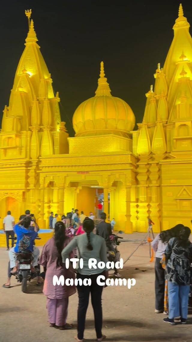 Durga Pandal Darshan ITI Road, Mana Camp, Raipur
Theme : Kashi Ka Vishwanath Temple
#raipur #durga #puja #navratri #devi
