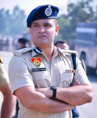 पंचकूला: पंचकूला में होमगार्ड संजीव को ड्यूटी पर सराहनीय कार्य के लिए सम्मानित किया गया