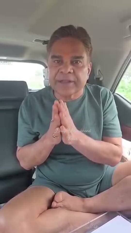 पप्पू बोला: मै भी भाजपा का पुराना कार्यकर्ता!
उत्तराखंड: मंत्री रेखा आर्य और उनके पति गिरधारी लाल साहू उर्फ पप्पू साहू के बीच चल रहे विवाद ने नया मोड़ ले लिया है। इसी बीच पप्पू साहू का एक नया वीडियो सामने आया है।
वीडियो में पप्पू साहू खुद को भाजपा का सबसे पुराना और निष्ठावान कार्यकर्ता बता रहे हैं। उन्होंने कहा कि उन्होंने पार्टी के लिए सालों तक काम किया है, आज उन्हें ही किनारे किया जा रहा है। पप्पू के इस बयान के बाद उत्तराखंड की सियासत में चर्चाओं का बाजार गर्म हो गया है।
#PappuSahu #GirdhariLalSahu #RekhaArya #RekhaAryaVsPappuSahu Daily Uttarakhand News #UttarakhandPolitics #BJPWorker #OldBJPWorker #PappuSahuViralVideo #UttarakhandNews #DehradunNews #ViralVideo #BreakingNews #BJPUttarakhand