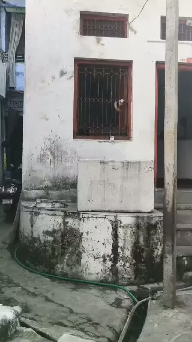 चित्तौड़गढ़: देव नारायण मंदिर बदहाल, 2005 में हुआ था काम; अब व्यवस्था सुधारने की दरकार!
चित्तौड़गढ़: देव नारायण मंदिर बदहाल, वर्ष 2005 में महेश जी इनाणी के अध्यक्ष रहते हुआ था निर्माण कार्य; उसके बाद किसी ने नहीं ली सुध, मंदिर की दुर्दशा देखकर व्यवस्था सुधारने की उठी मांग!