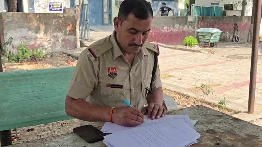 बेरी: झज्जर में खड़ी पिकअप से टकराई बाइक, राहुल की मौत