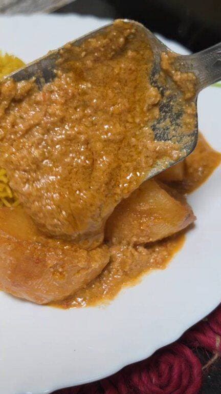 কাশ্মীরি আলুর দাম নাম হলে পূজোর মেনু মানায় না একেবারে ই ।।