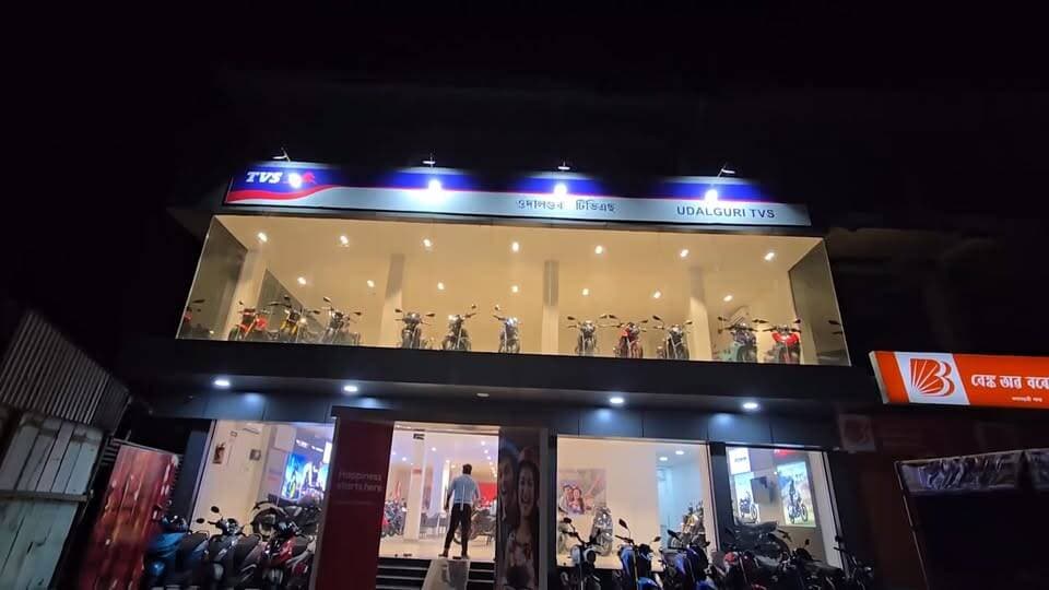 এইবাৰ শাৰদীয় দুৰ্গাপূজাত বিভিন্ন অফাৰ লৈ সাজু হৈছে ওদালগুৰি *টিভিএছ
