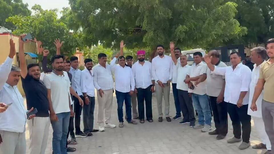 दीपाक जाखड़ का टिकट फाइनल होने पर कार्यकर्ताओ ने मनाई खुशियां