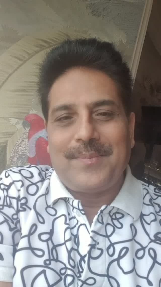 🚩🙏 *राष्ट्रीय दशहरा मेला–2026, निम्बाहेड़ा* 🙏🚩
🎤 *हास्य के ठहाके, व्यंग्य की धार और वीर रस की हुंकार!*
*नगर परिषद निम्बाहेड़ा* द्वारा पूर्व यूडीएच मंत्री एवं विधायक *श्रीचंद कृपलानी* के संरक्षण तथा सभापति *श्रीमती शिल्पा भूतड़ा* एवं उपसभापति *निलेश मेहता* के निर्देशन में आयोजित *राष्ट्रीय दशहरा मेला–2026* में *वंडर सीमेंट* के प्रायोजन से आज *अखिल भारतीय विराट कवि सम्मेलन* सजेगा।
🌟 *शैलेश लोढ़ा (तारक मेहता का उल्टा चश्मा)* सहित देश के ख्यातनाम कवि अपनी रचनाओं से मीरा रंगमंच पर काव्य, हास्य और ओज का रंग जमाएंगे।
📍 स्थान: *मीरा रंगमंच, दशहरा मैदान, निम्बाहेड़ा*
📅 दिनांक: *17 अक्टूबर, शनिवार*
✨ *आइए, साहित्य, हास्य और काव्य के इस यादगार उत्सव का हिस्सा बनें!*
