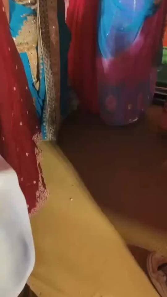 गरबा पांडाल में भाजपा नेता ने की बच्ची से अभद्रता दिया धक्का! 😡
विधायक रमेश मेंदोला के गरबा आयोजन में भाजपा मंडल अध्यक्ष कमल चौहान पर बच्ची को धक्का देने और अभद्र व्यवहार करने के आरोप। धार्मिक और सांस्कृतिक आयोजनों में ऐसी घटनाएं कितनी उचित हैं?
बच्चों के साथ सम्मान और संवेदनशीलता जरूरी है!
आपकी क्या राय है? कमेंट में जरूर बताएं। 👇
#Indore #इंदौर #RameshMendola #KankeshwariGarba #KamalChauhan BJP IndoreNews MadhyaPradeshNews GarbaControversy ViralVideo BreakingNews DewasNews