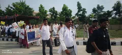 నాగర్ కర్నూల్: నాగర్కర్నూల్లో ఐదో రోజుకు చేరిన ఎన్హెచ్ఎం ఉద్యోగుల నిరసన