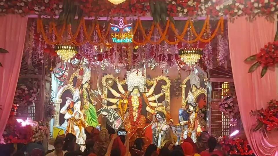 कच्ची पक्की में मां का पट खुलते ही दर्शन के लिए श्रद्धालुओं की उमड़ी भीड़ #foryouシ #trending #trendingvideo #nonfollowers #tv20bihar #facebookviral #maadurga