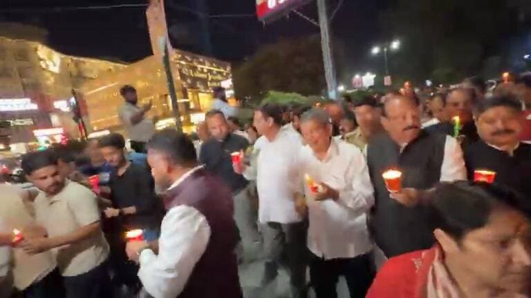 LIVE....देहरादून में कांग्रेस का कैंडल मार्च
#goliveindia #dehradun #uttarakhand #Congress