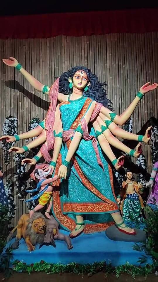 ধরিত্রী মাতার রূপে মা দুর্গা , অন্নপূর্ণা ক্লাবের এবারের অভিনব থিম।