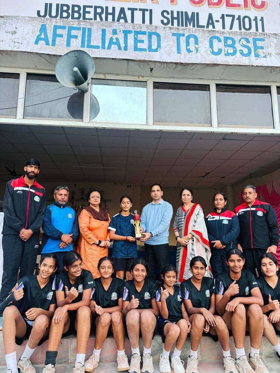 कसौली इंटरनेशनल पब्लिक स्कूल की वॉलीबॉल में शानदार तिहरी जीत
