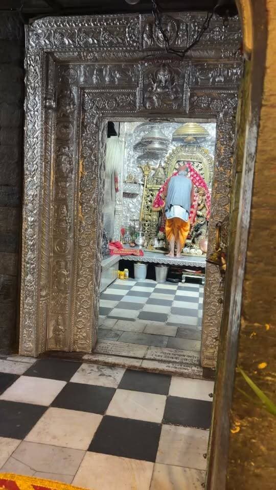 नवरात्रि के सातवें दिन मां हटेश्वरी की विशेष पूजा-अर्चना, देखिए मंदिर से दिव्य दर्शन LIVE